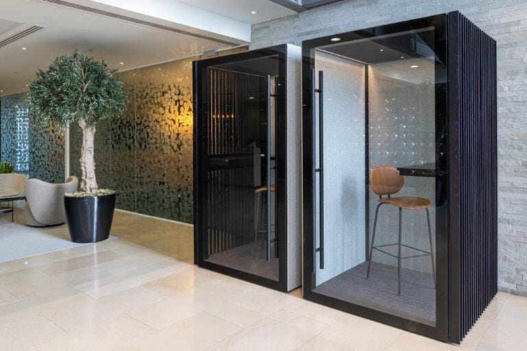 Heron Tower Dressed Office image 10