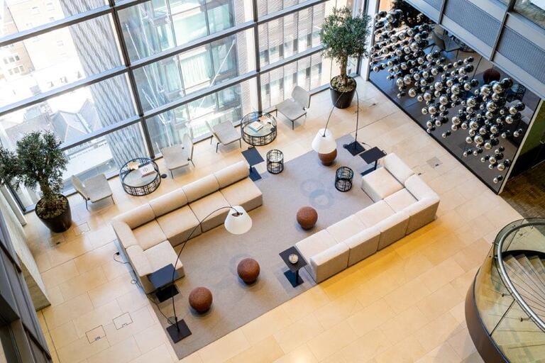 Heron Tower Dressed Office image 6