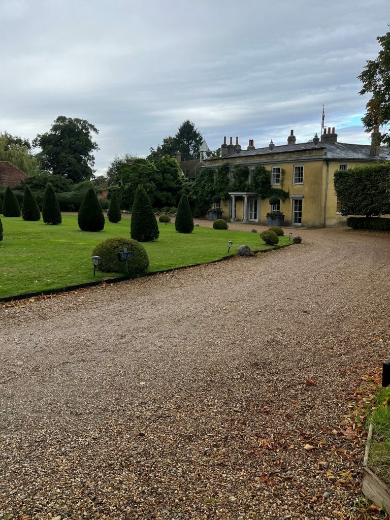 Manor House in Surrey image 3
