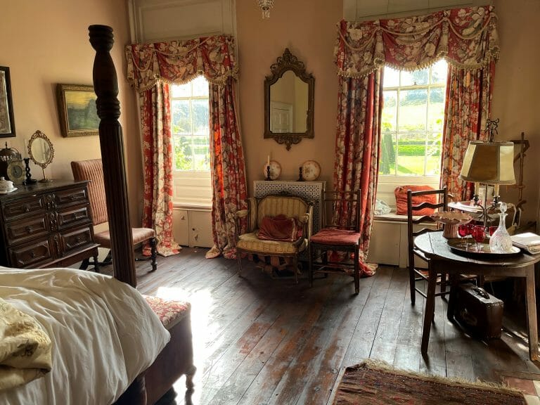 Manor House in Surrey image 28