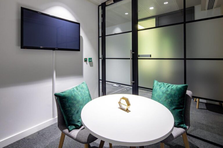 Chancery Lane Dressed Offices image 24