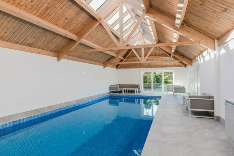 Detached Home in Amersham Bucks image 29