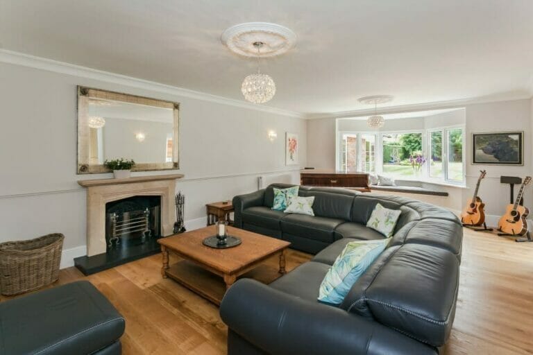 Detached Home in Amersham Bucks image 19