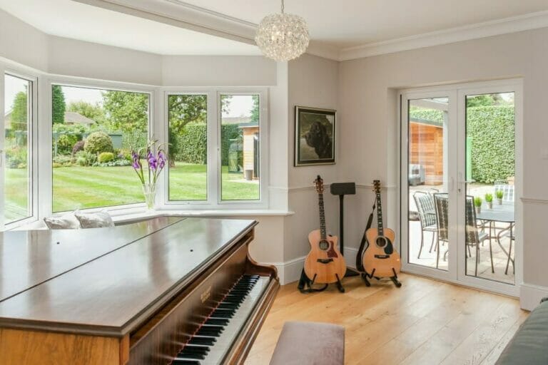 Detached Home in Amersham Bucks image 22