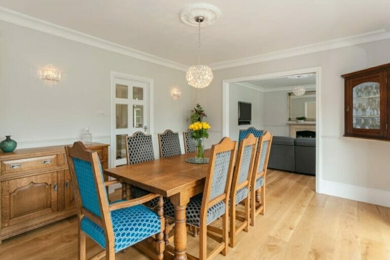 Detached Home in Amersham Bucks image 11
