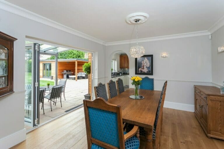 Detached Home in Amersham Bucks image 12