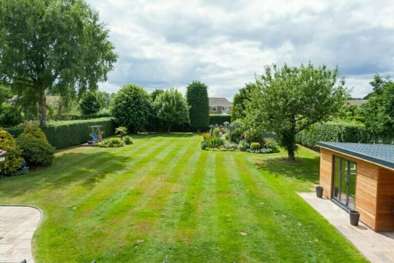 Detached Home in Amersham Bucks image 43
