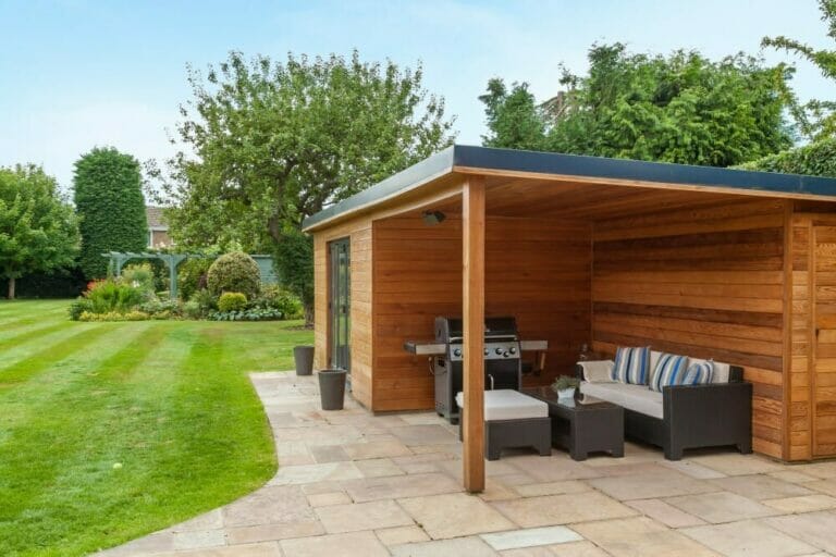 Detached Home in Amersham Bucks image 37