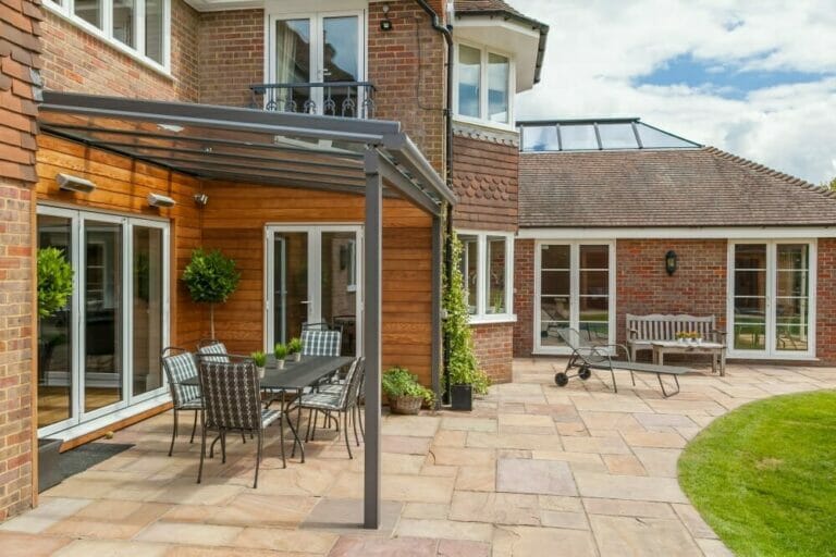 Detached Home in Amersham Bucks image 40