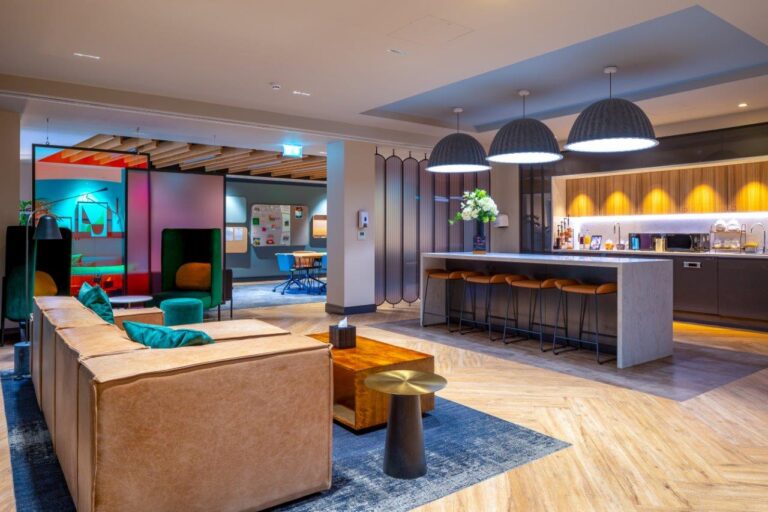 Chancery Lane Dressed Offices image 5