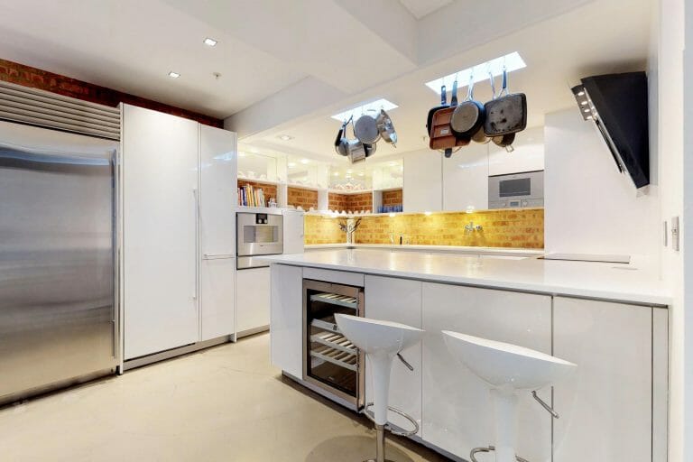 Soho Loft Apartment image 5