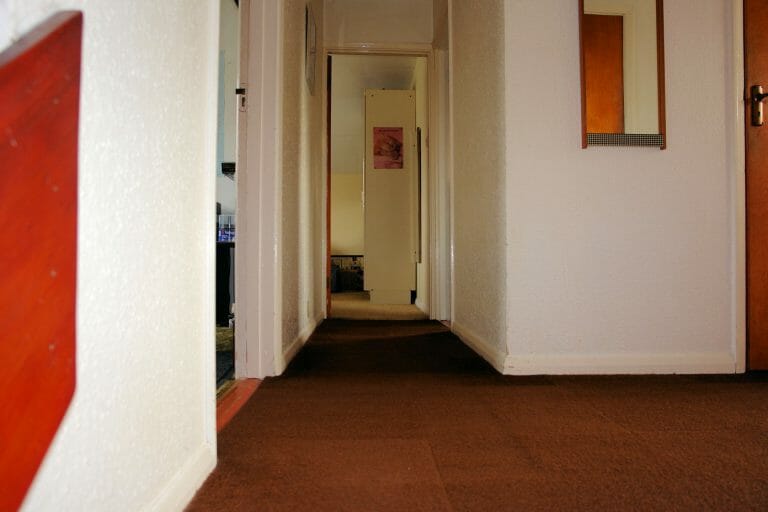 Retro 1960’s/70’s chalet-bungalow image 19