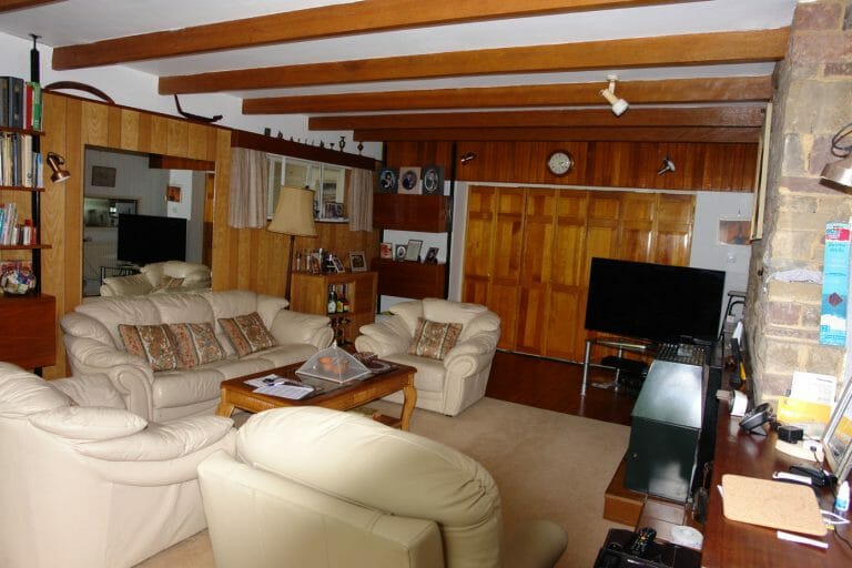 Retro 1960’s/70’s chalet-bungalow image 16