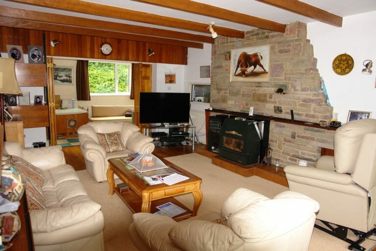 Retro 1960’s/70’s chalet-bungalow image 15
