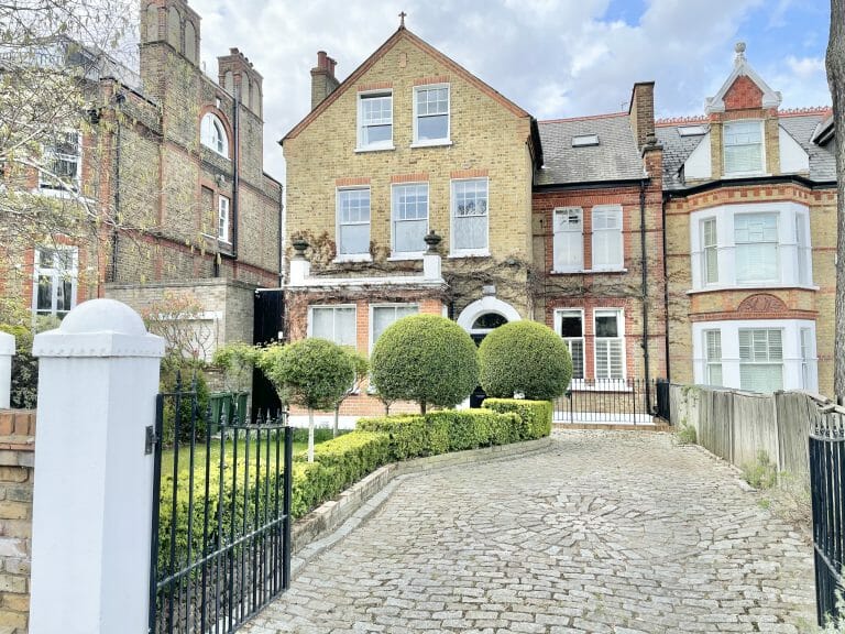 Zone 3 Mansion House image 2