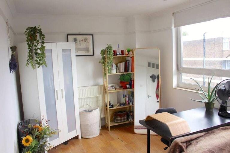 Ex Council House image 11