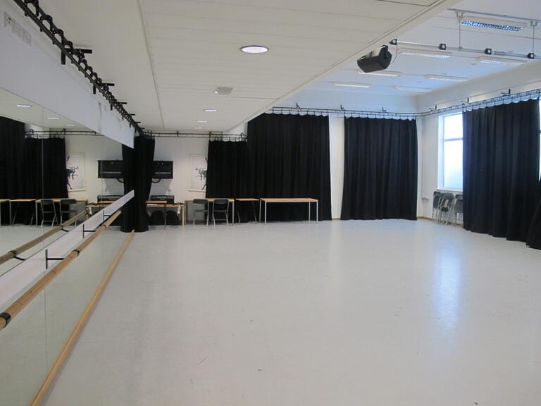 North London College image 13