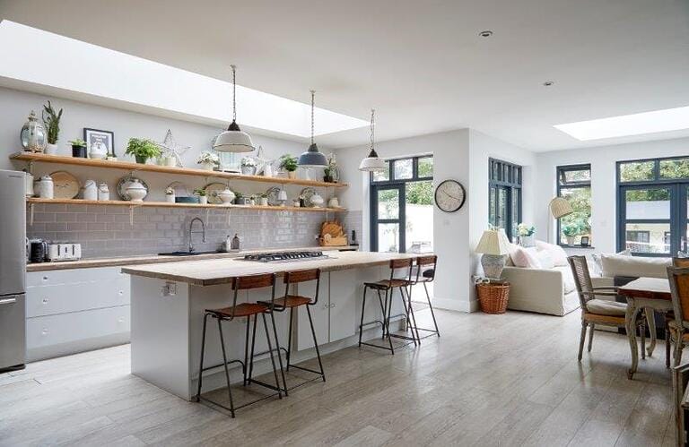 5 Bedroom Modern House image 21