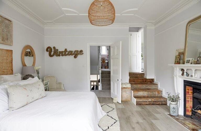 5 Bedroom Modern House image 36