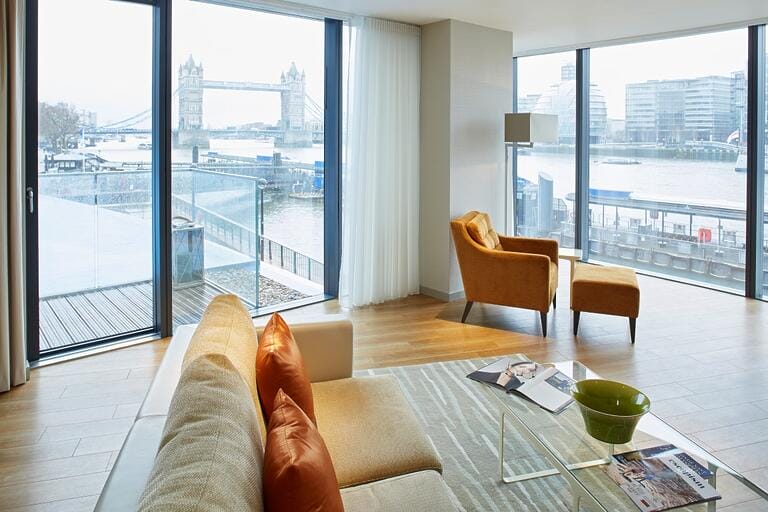 Rooftop View Penthouse In London image 6