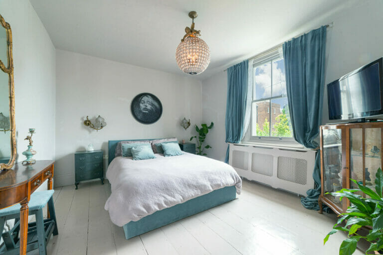 Semi Detached Victorian Home image 23