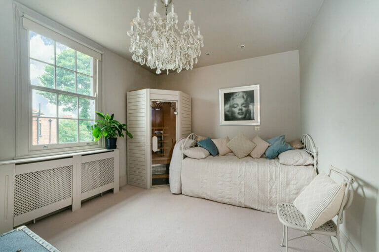Semi Detached Victorian Home image 25