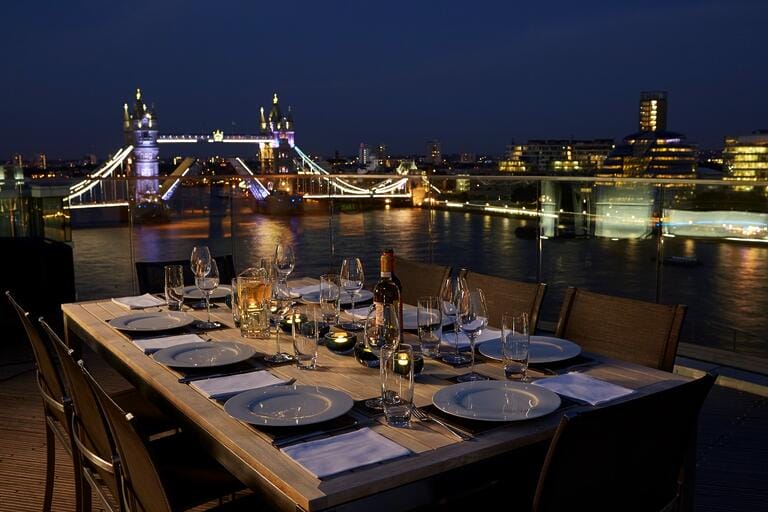 Rooftop View Penthouse In London image 18