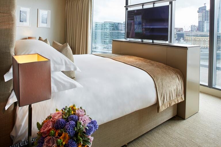 Rooftop View Penthouse In London image 23