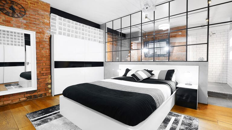 Fully Fitted Studios image 32