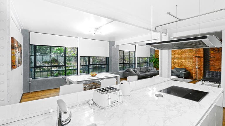 Fully Fitted Studios image 49