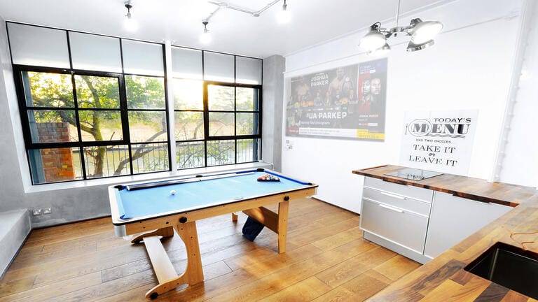 Fully Fitted Studios image 26
