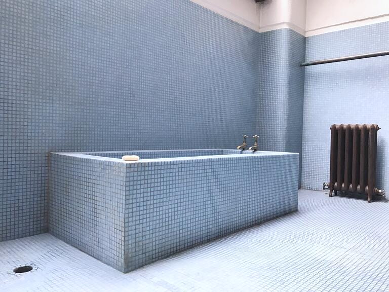 Stunning 2 Level Warehouse Apartment in Shoreditch image 27