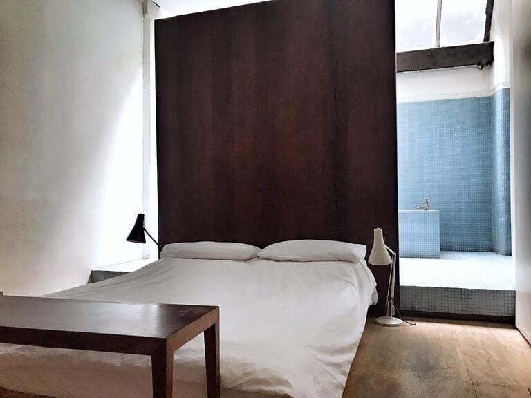 Stunning 2 Level Warehouse Apartment in Shoreditch image 23
