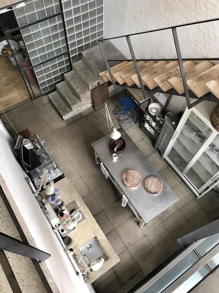 Stunning 2 Level Warehouse Apartment in Shoreditch image 16