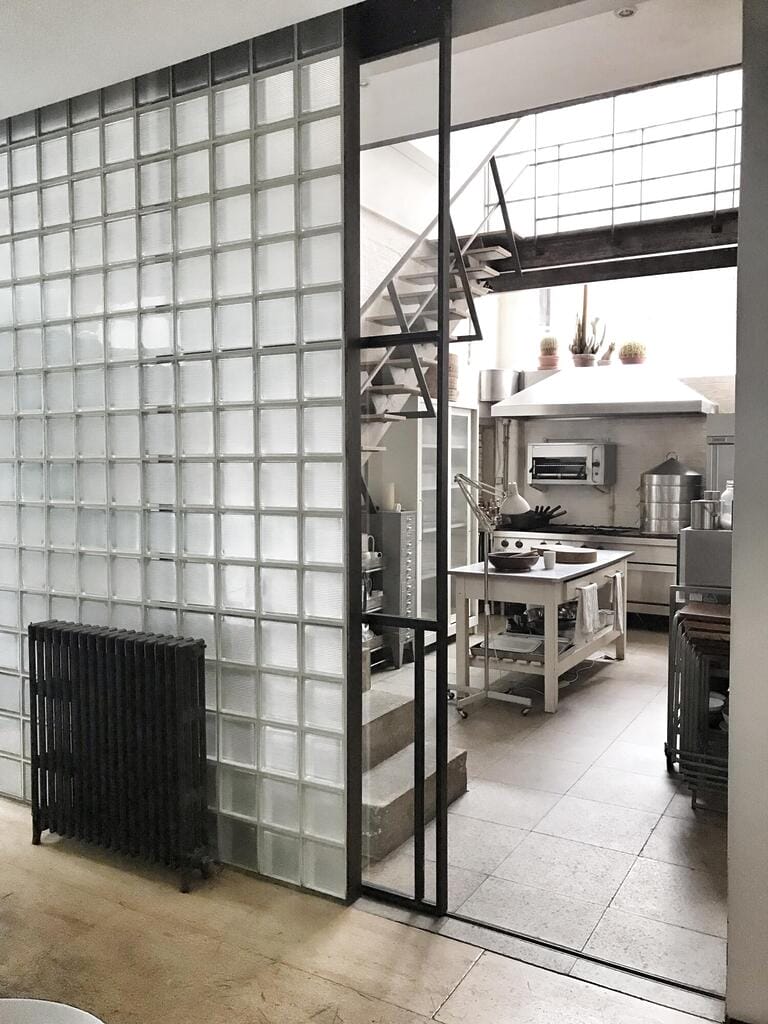 Stunning 2 Level Warehouse Apartment in Shoreditch image 18