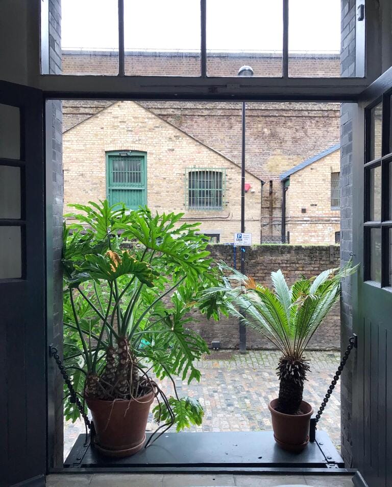 Stunning 2 Level Warehouse Apartment in Shoreditch image 31