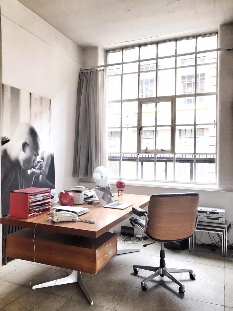 Stunning 2 Level Warehouse Apartment in Shoreditch image 19