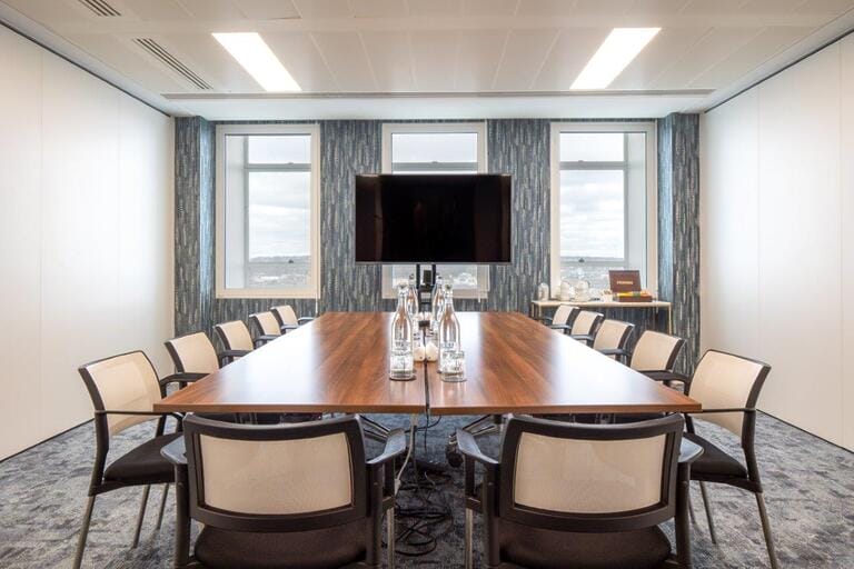 Newly Refurbished Office image 20