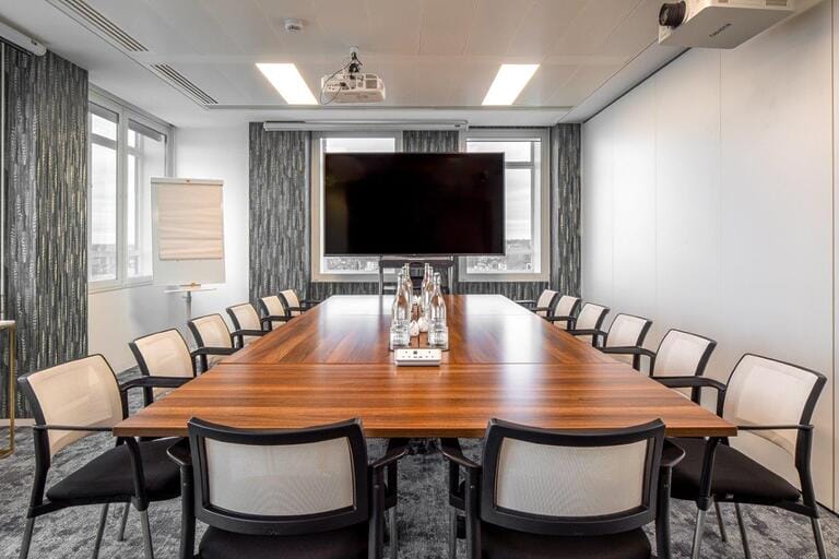 Newly Refurbished Office image 19