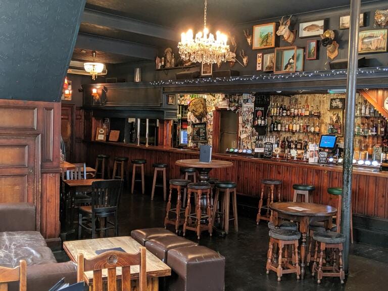 Traditional Pub image 1