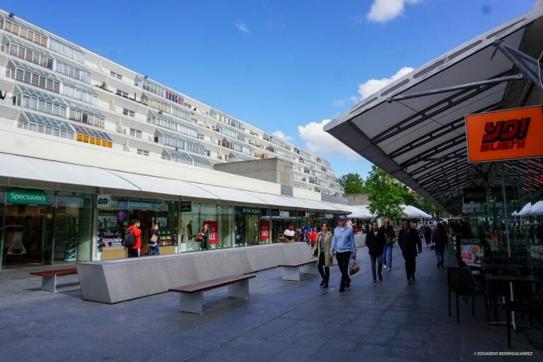 Shopping Centre with Rooftop Views image 10