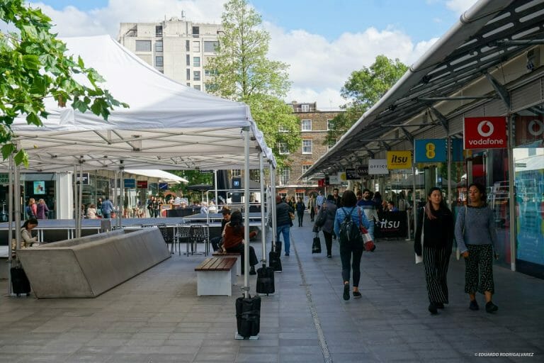 Shopping Centre with Rooftop Views image 31
