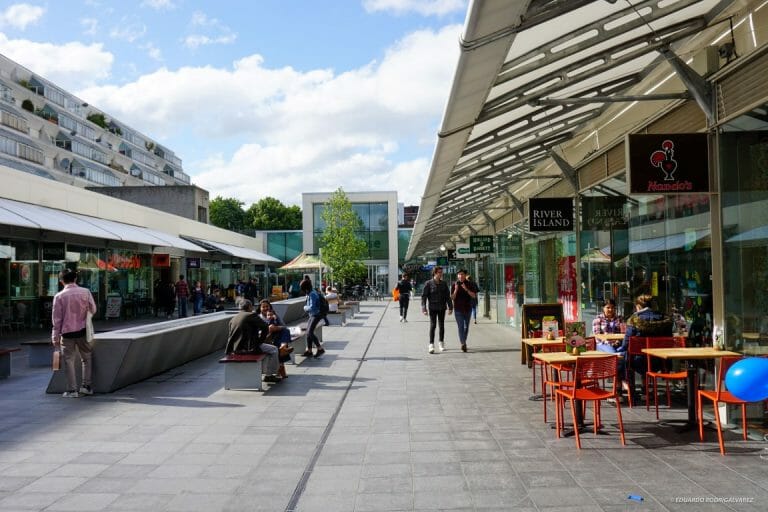 Shopping Centre with Rooftop Views image 35