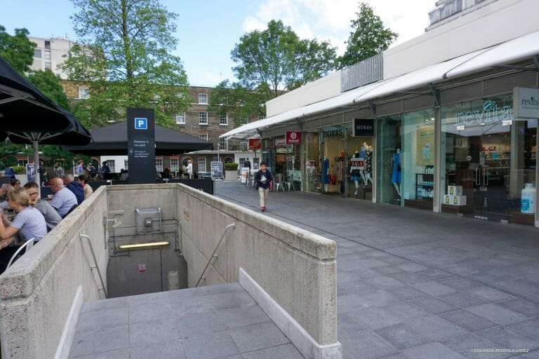 Shopping Centre with Rooftop Views image 53