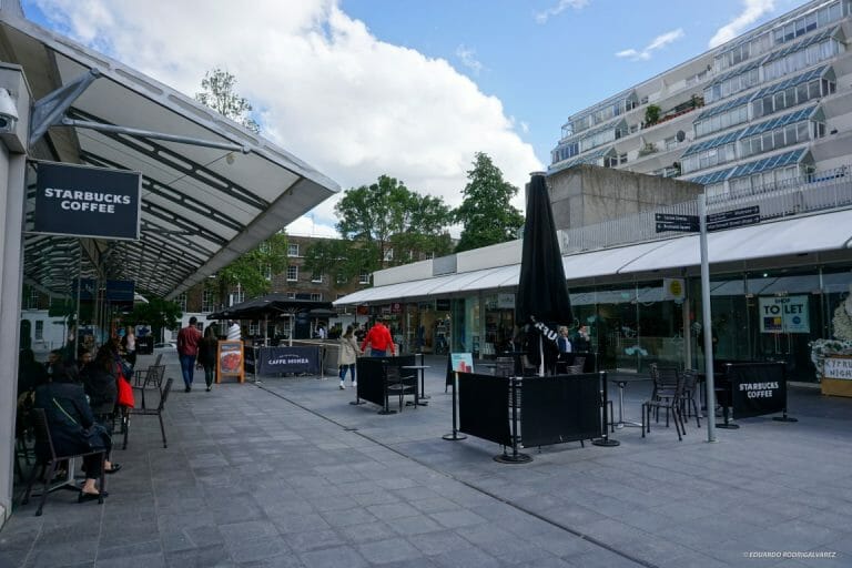 Shopping Centre with Rooftop Views image 54