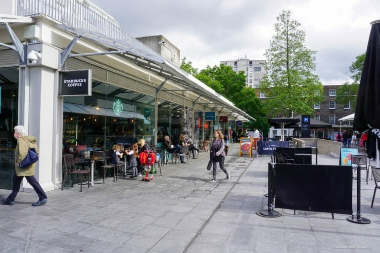 Shopping Centre with Rooftop Views image 56