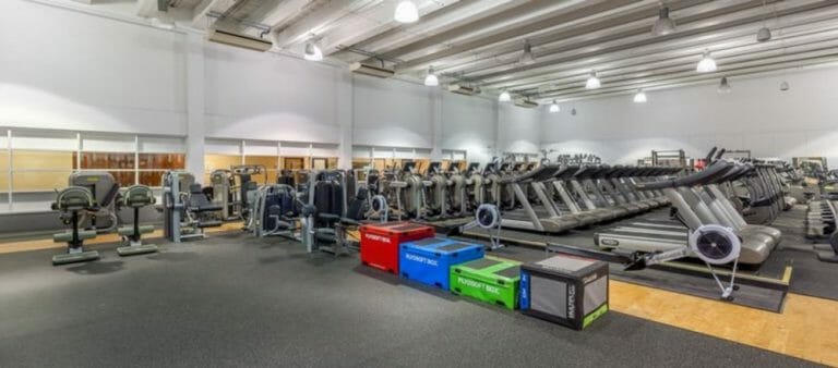 Large Sports Facility and Unit Base image 66