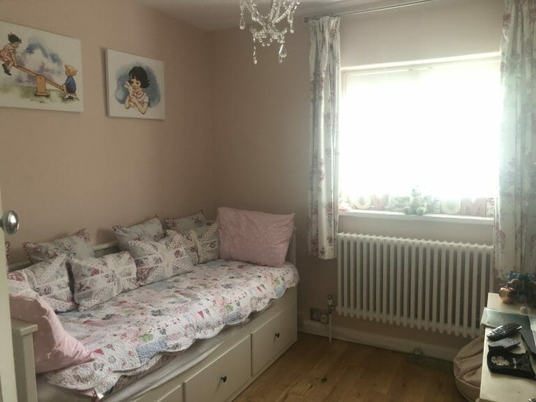 6 Bedroom Home image 16