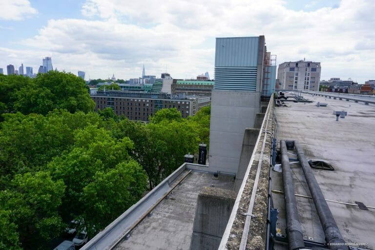 Shopping Centre with Rooftop Views image 81