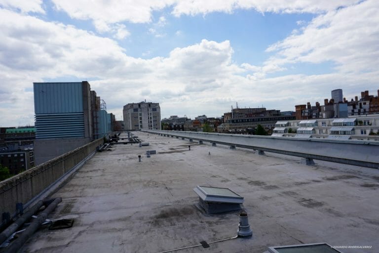 Shopping Centre with Rooftop Views image 82